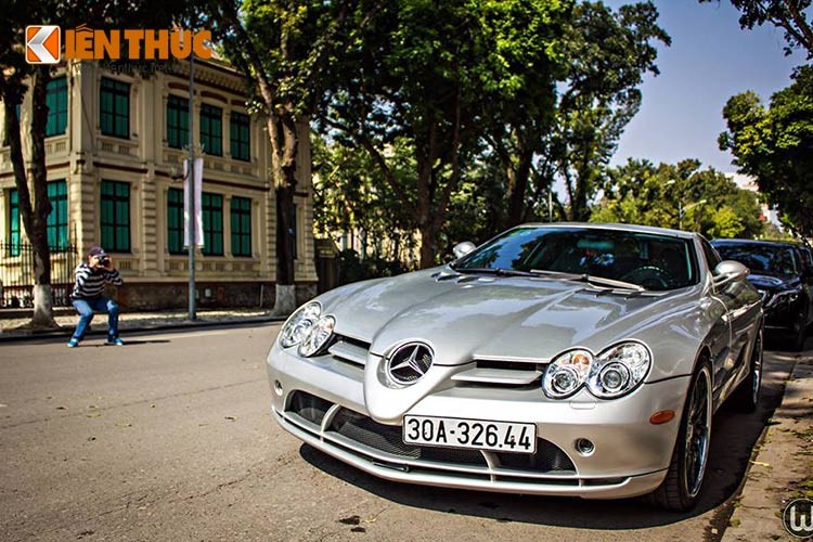 Mercedes SLR McLaren 