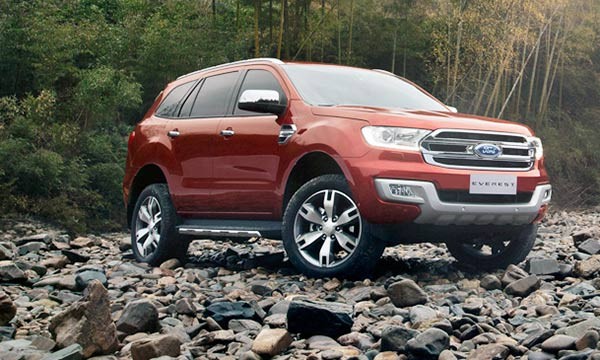 Ford Everest 2016 dat chuan an toan 5 sao