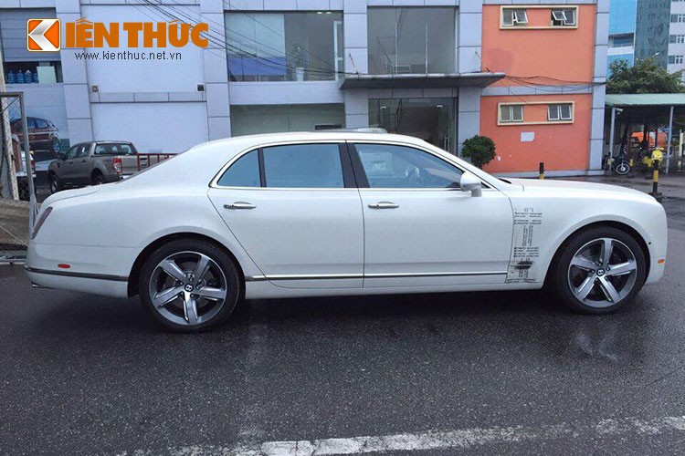 Dai gia Ha Noi am tham tau Bentley Mulsanne 2016 gia 25 ty-Hinh-3