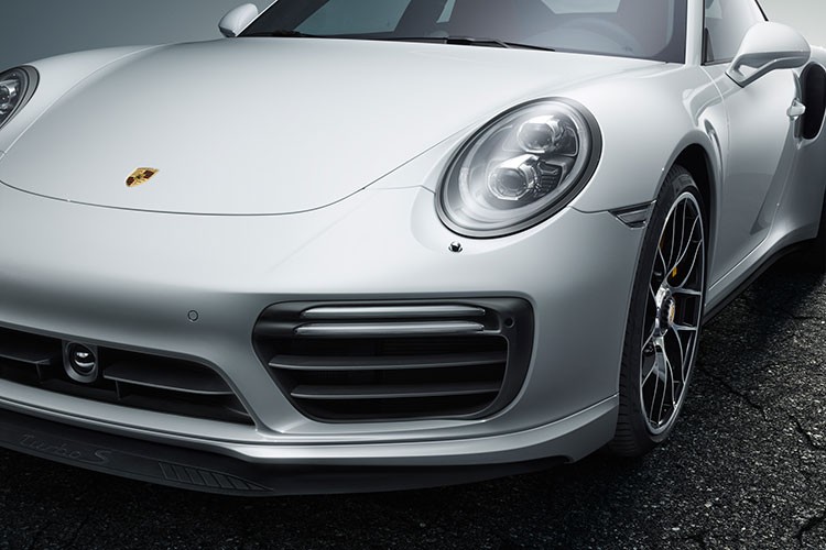 Porsche 911 Turbo S Cabriolet ve Viet Nam gia hon 15 ty-Hinh-6