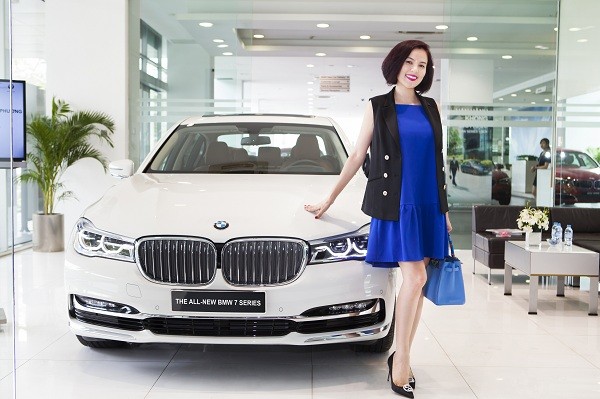 A hau doanh nhan Phuong Le sam xe sang BMW hon 4 ty-Hinh-2