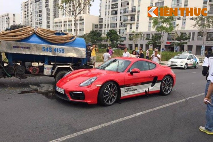 Lai thu, khach Viet dam nat Porsche Cayman GTS 4,76 ty-Hinh-2