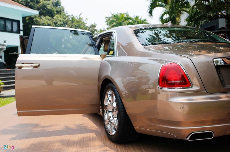 Rolls-Royce Ghost bespoke gia 24 ty ra mat tai Viet Nam-Hinh-9