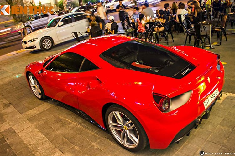 Ferrari 488 GTB tri gia 15 ty do ruc tren pho Sai Gon-Hinh-11