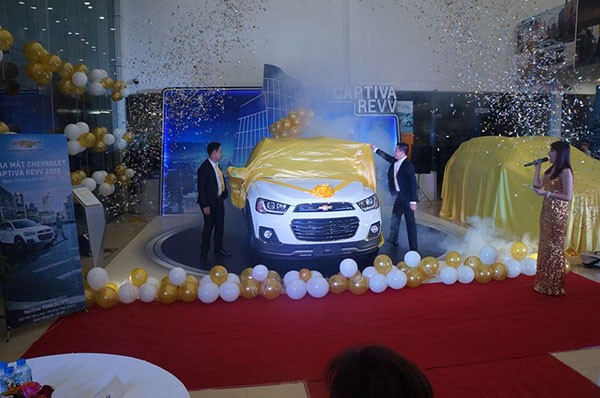 Chevrolet Newway ra mat Captiva Revv moi tai Ha Noi