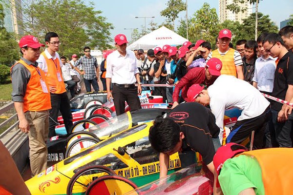 Sap co dua xe Honda tiet kiem nhien lieu tai Ha Noi-Hinh-3