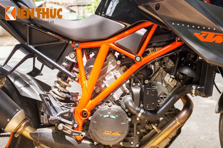 Can canh KTM Super Duke 1290 R gia hon 600 trieu tai VN-Hinh-10