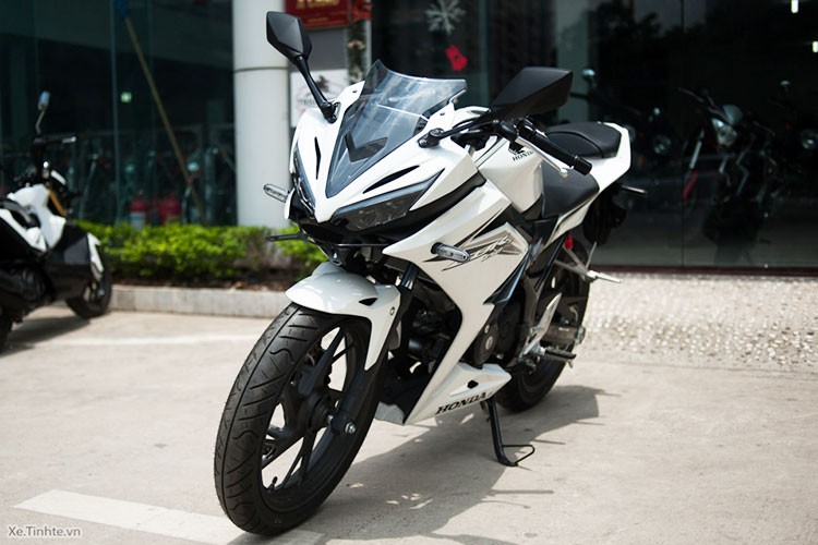 Honda CBR150R 2021 ra mắt với giá hơn 68 triệu đồng cạnh tranh cùng Yamaha  YZFR15  Xe máy  Việt Giải Trí