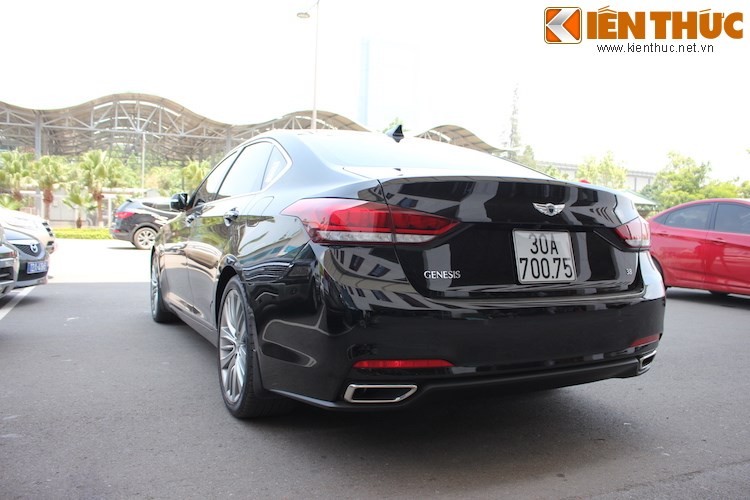 Hyundai Genesis gia 2,5 ty dau tien ra bien trang tai VN-Hinh-12