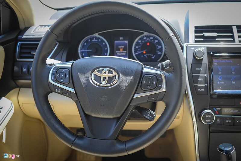 Chi tiet Toyota Camry XLE gia 1,9 ty tai Viet Nam-Hinh-7