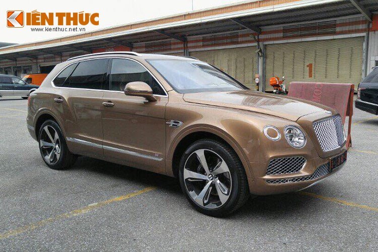 Sieu xe Bentley Bentayga ve tay dai gia Ha Noi gia 27 ty-Hinh-5