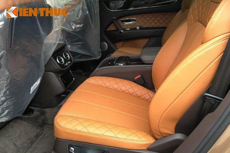 Sieu xe Bentley Bentayga ve tay dai gia Ha Noi gia 27 ty-Hinh-9