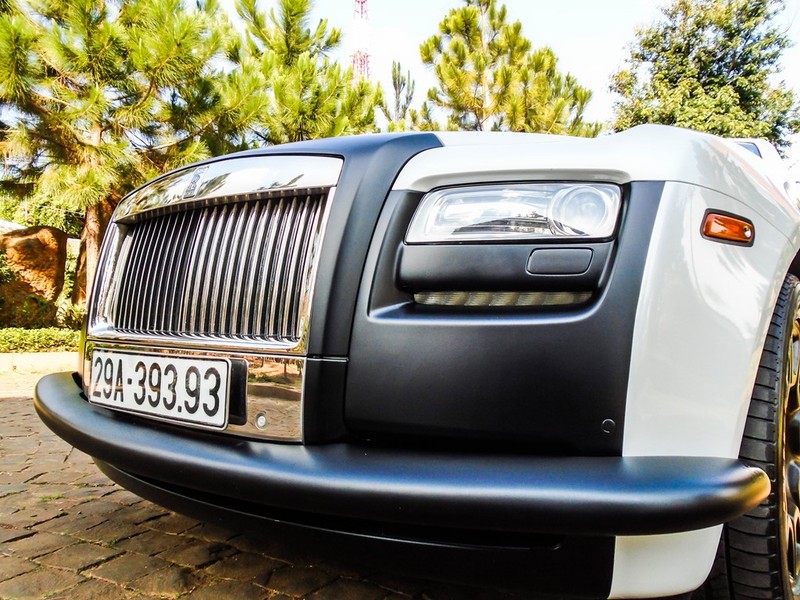 Bo doi Rolls-Royce tri gia hon 30 ty cua dai gia pho nui-Hinh-3