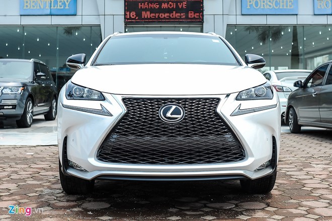 Lexus NX 200t F Sport gia gan 3 ty dong tai Ha Noi