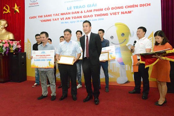 Toyota chung tay vi an toan giao thong Viet Nam