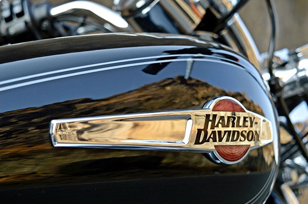 Hang tram moto Harley-Davidson bi dieu tra 