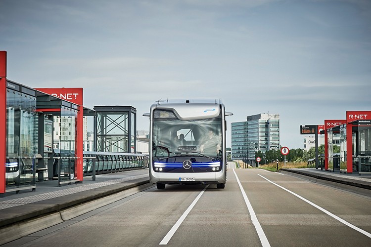 Xe buyt tu lai Mercedes-Benz Future Bus ra mat toan cau-Hinh-11