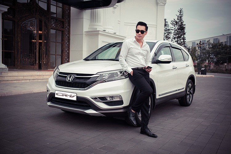 Honda CR-V ban dac biet gia hon 1 ty dong tai Viet Nam-Hinh-2