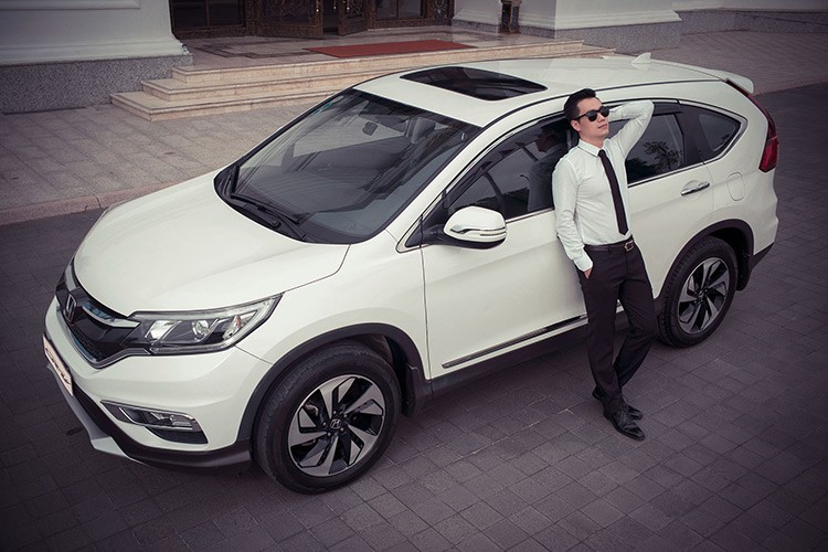 Honda CR-V ban dac biet gia hon 1 ty dong tai Viet Nam