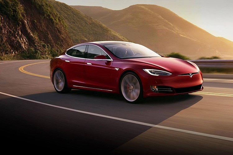 Tesla Model S P100D - xe dien tang toc nhanh nhat The gioi