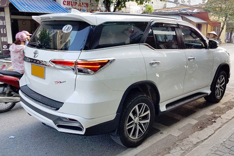 Toyota Fortuner 2017 do Lexus LX570 o Nam Dinh-Hinh-3