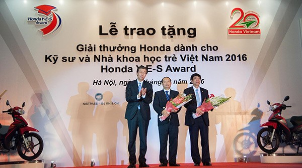 Honda Y-E- S 2016 nang tam ky su va nha khoa hoc Viet