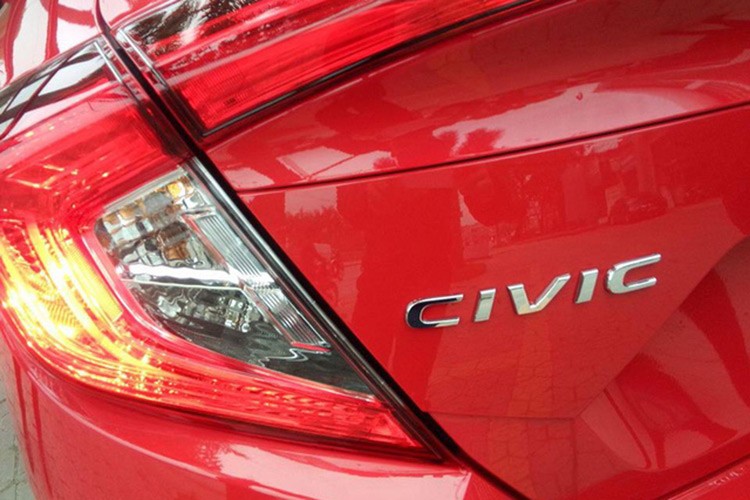 Honda Civic 2017 gia 950 trieu ve dai ly o Ha Noi-Hinh-6