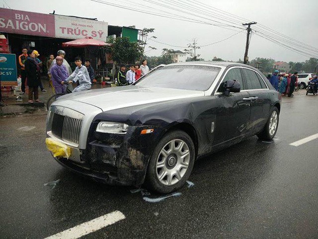 Xe sang Rolls-Royce hon 10 ty gay tai nan tai Ha Tinh-Hinh-5