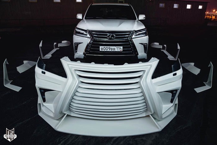 Dan choi Nga do xe sang Lexus LX570 