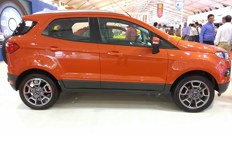 Ford EcoSport ban cao cap gia 367 trieu tai An Do-Hinh-3