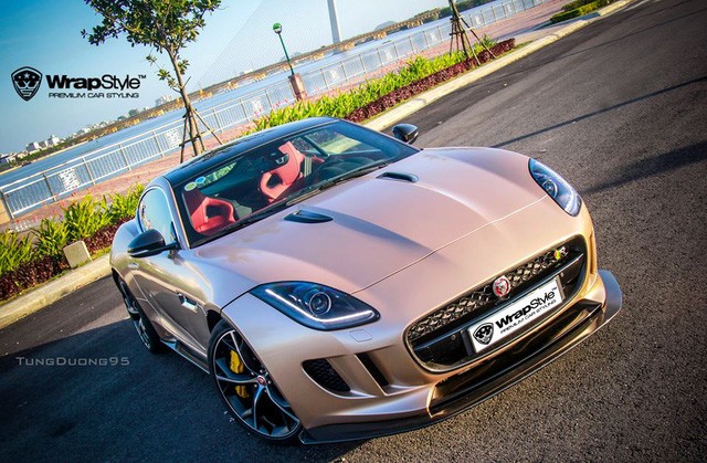 Soi Jaguar F-Type gia 8 ty, bien 