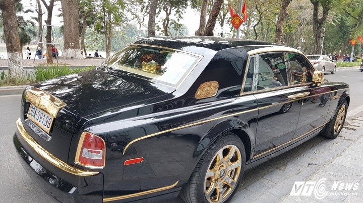 Rolls-Royce Phantom rong ma vang 50 ty dao pho Ha thanh-Hinh-7