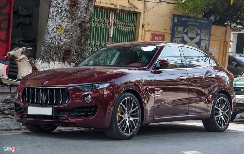 Xe sang Maserati Levante hon 5 ty lan banh tai Ha Noi