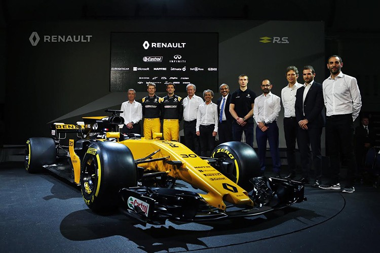Renault ra mat xe dua F1 2017 moi tai London-Hinh-4