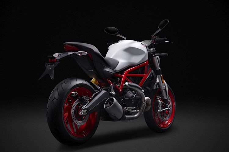 Ducati Monster 797 &quot;chot gia&quot; 300 trieu tai Viet Nam?-Hinh-4