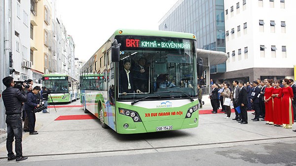 Tai sao xe buyt nhanh BRT co gia tren 5 ty dong?