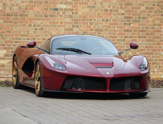 Ferrari LaFerrari hang hiem 