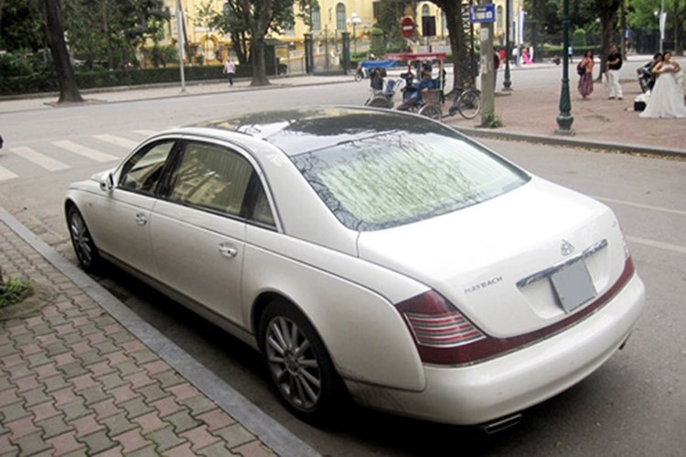 Sieu xe sang Maybach hon 20 ty ruoc dau tai Ha Noi-Hinh-7