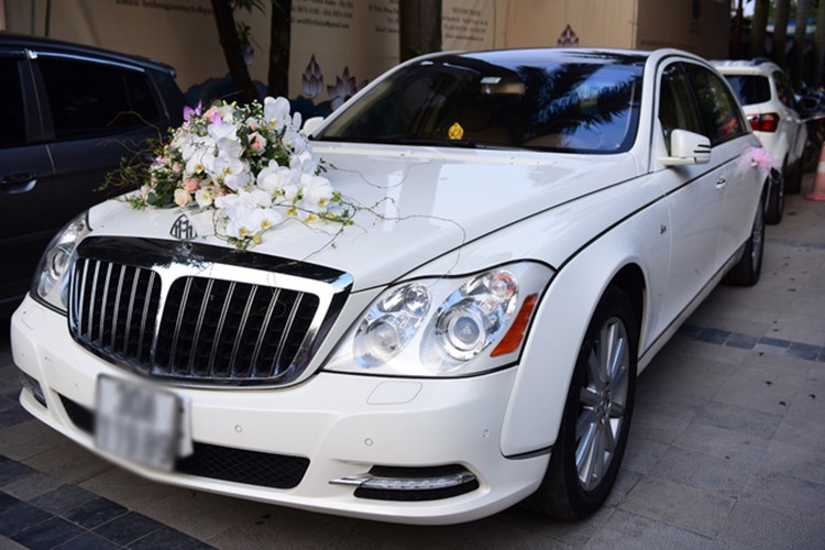 Sieu xe sang Maybach hon 20 ty ruoc dau tai Ha Noi