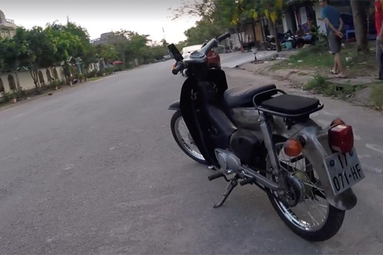 Johnny Tri Nguyen chi 420k do Honda Cub 79 “dong nat”-Hinh-4