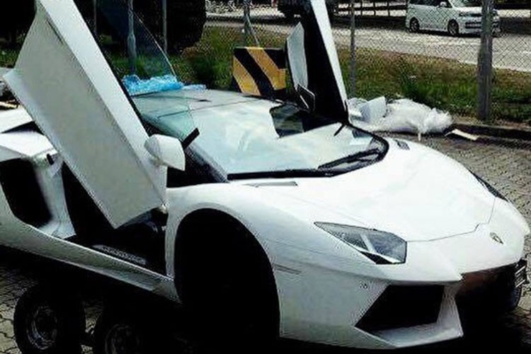 Sieu xe Lamborghini Aventador mui tran hon 20 ty ve VN?-Hinh-8