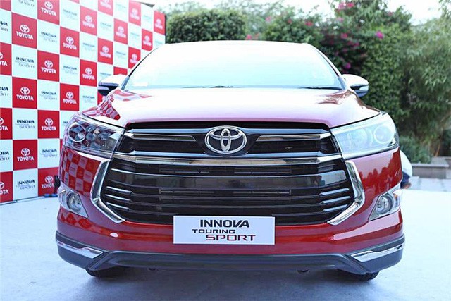 Toyota Innova Touring Sport 2017 &quot;chot gia&quot; tu 629 trieu dong-Hinh-4