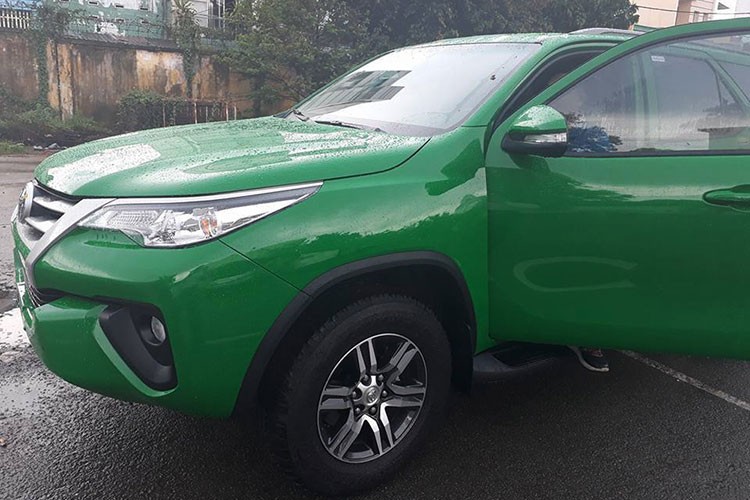Toyota Fortuner 2017 do phong cach taxi tai Viet Nam-Hinh-6