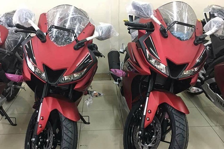 Moto Yamaha R15 gia chi 99 trieu dong tai Viet Nam-Hinh-6