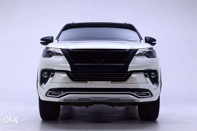 Toyota Fortuner 2017 &quot;ngau&quot; hon voi goi bodykit gia re-Hinh-2