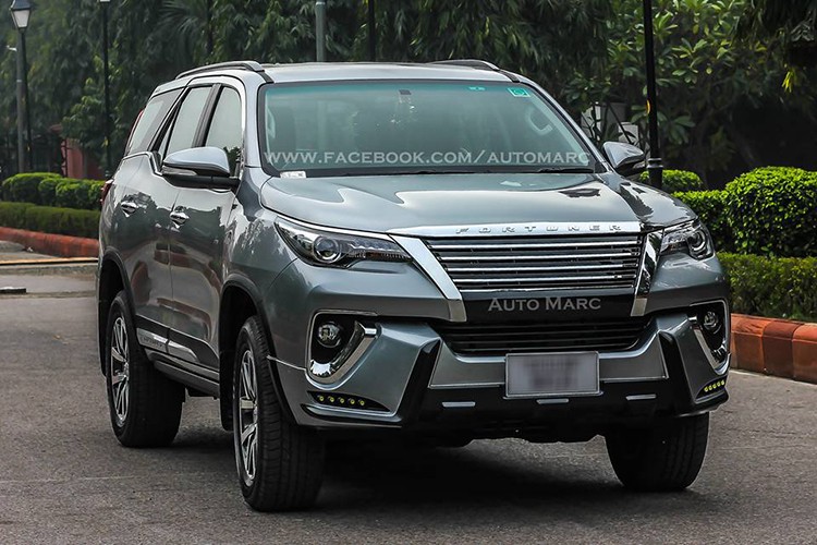 Toyota Fortuner &quot;bien hinh&quot; xe sang Lexus gia sieu re