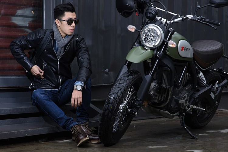 Dong ho tram trieu cho dan choi moto Ducati Scrambler