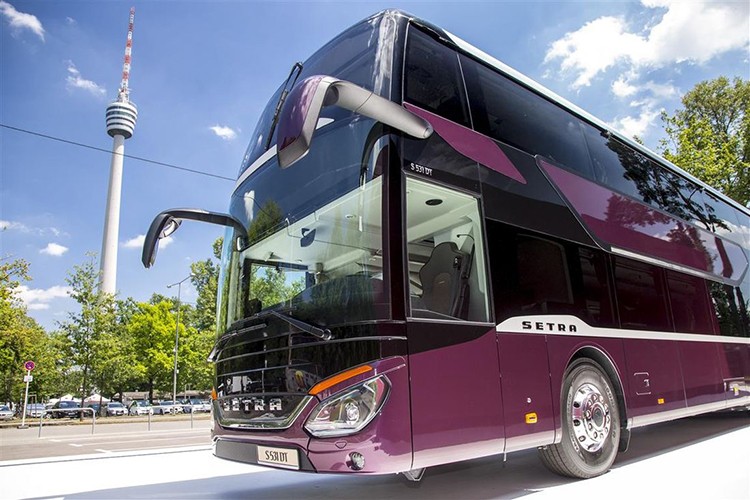 Xe oto buyt 2 tang manh nhu sieu xe Daimler Setra-Hinh-2