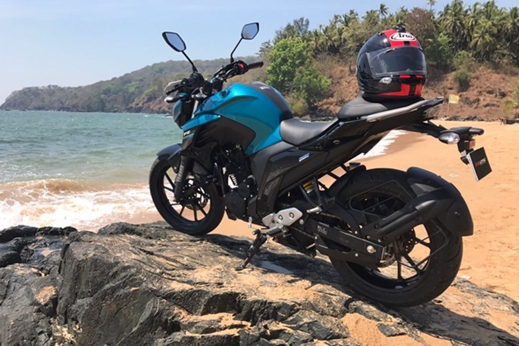 Moto gia 39 trieu, Yamaha FZ 25 &quot;chay hang&quot; tai An Do-Hinh-4