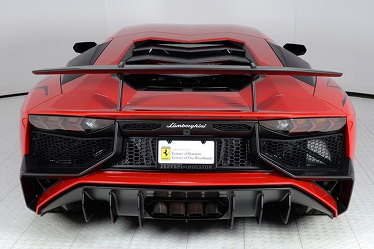 Sieu xe Lamborghini Aventador SV thet gia 12,7 ty-Hinh-4
